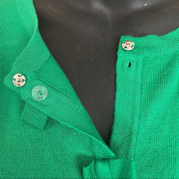 CABLE & GAUGE CROPPED CARDIGAN BOW ACCENT - Picture 3 of 6